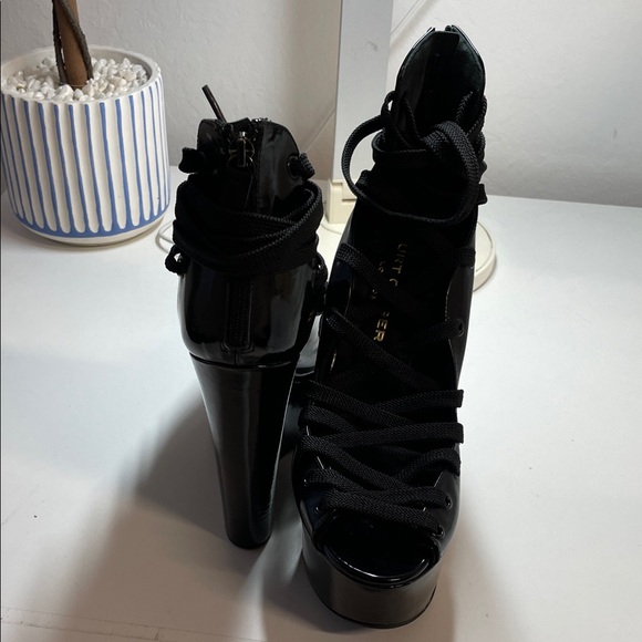 Kurt Geiger Men's Black Carry Bag - Picture 4 of 8